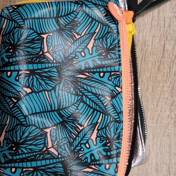 Ipsy Bags Bundle of 5 - Picture 4 of 7